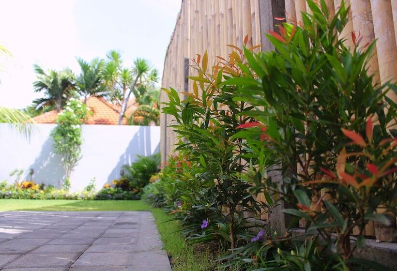 Pansiyon Rusty Seminyak