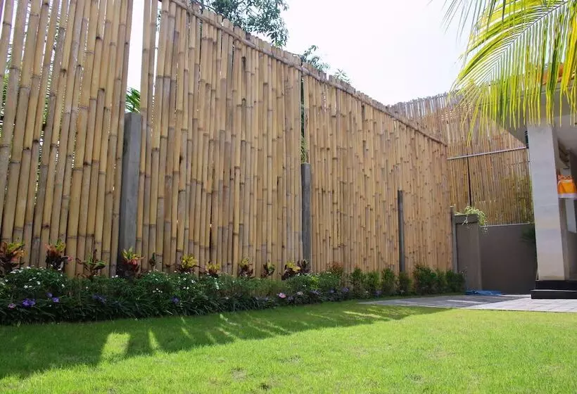 پانسیون Rusty Seminyak