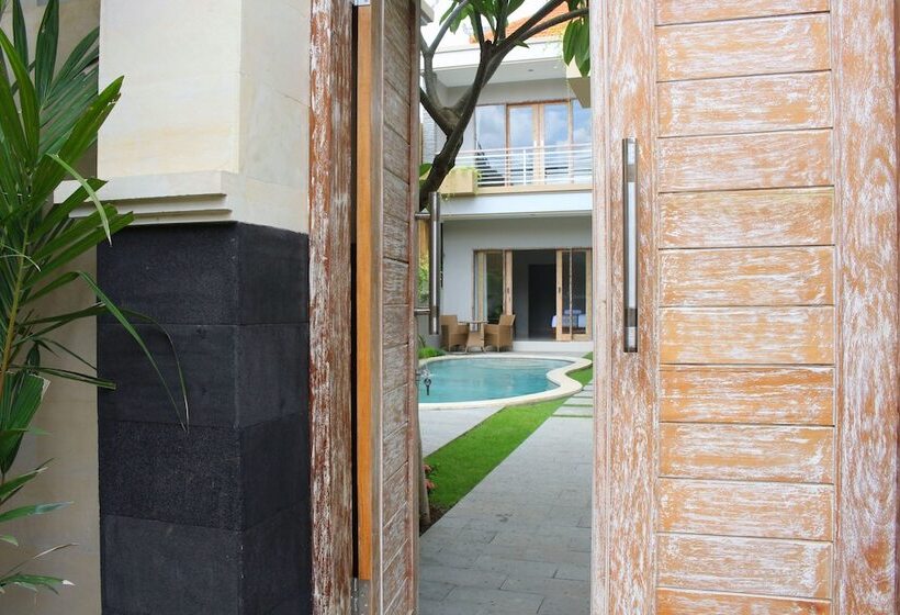 Pansiyon Rusty Seminyak