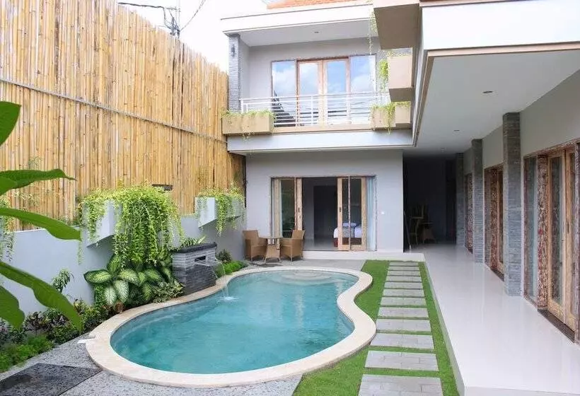 پانسیون Rusty Seminyak