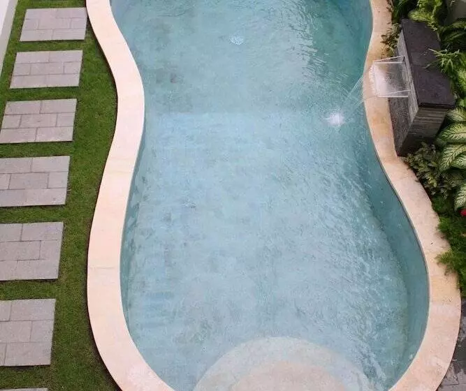 پانسیون Rusty Seminyak