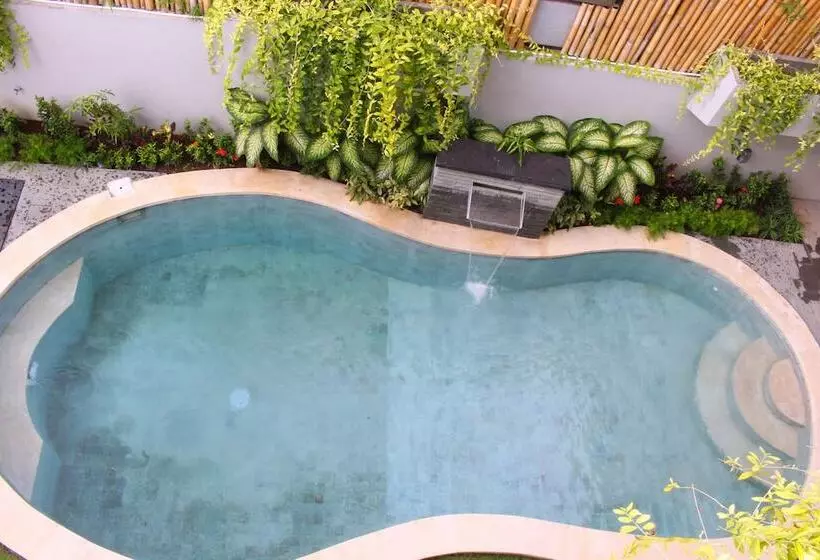 پانسیون Rusty Seminyak