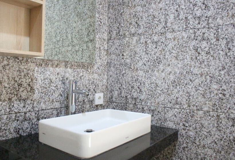 Pansiyon Rusty Seminyak