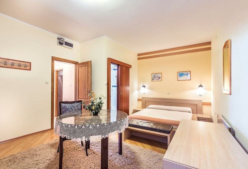 Villa Roses Apartments & Wellness