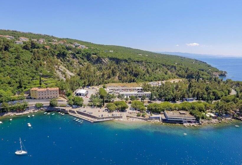 Apartments & Rooms Preelook