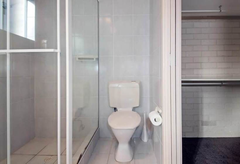 Classic View, 2/49 Victoria Parade