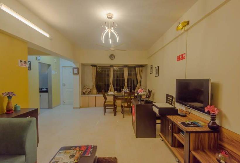Oyo 10053 Apartment Powai