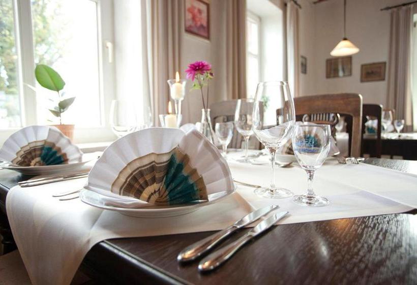 Am Heverstrom, Hotel Garni