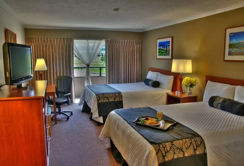 Fairmont Hot Springs Resort