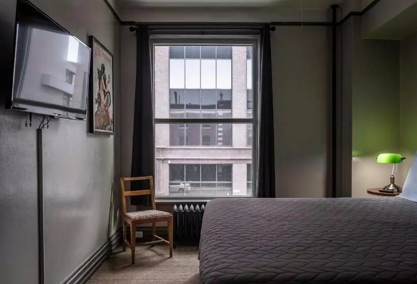 Gardner Hotel & Hostel