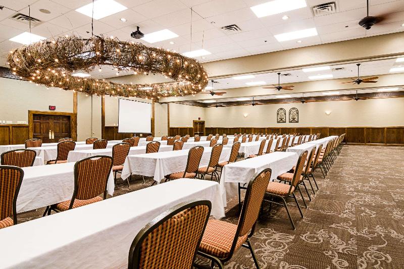 בית מלון כפרי Clarion Inn