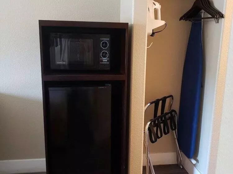 酒店 Fairview Inn & Suites