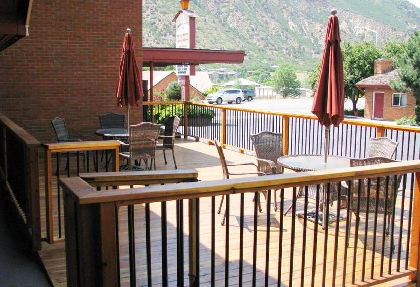 酒店 Frontier Lodge