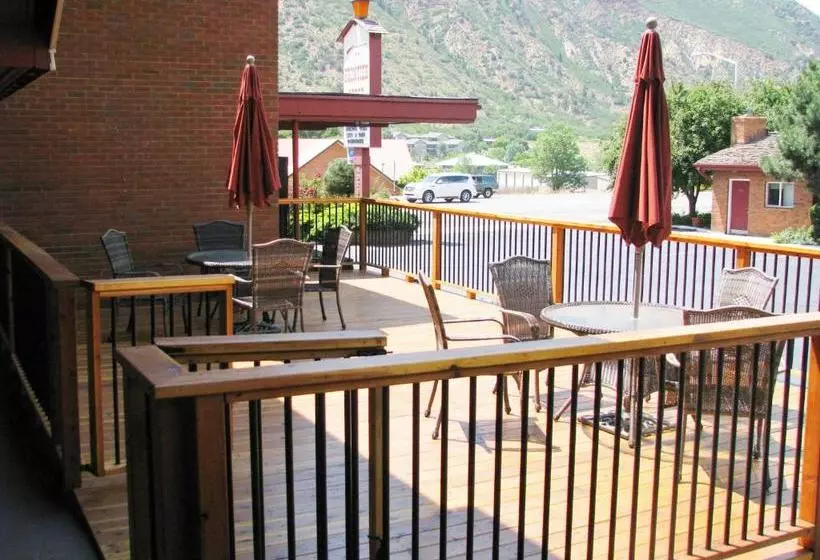 ホテル Frontier Lodge