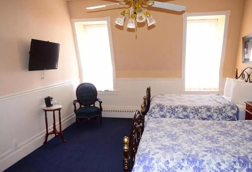 Отель Grand Imperial