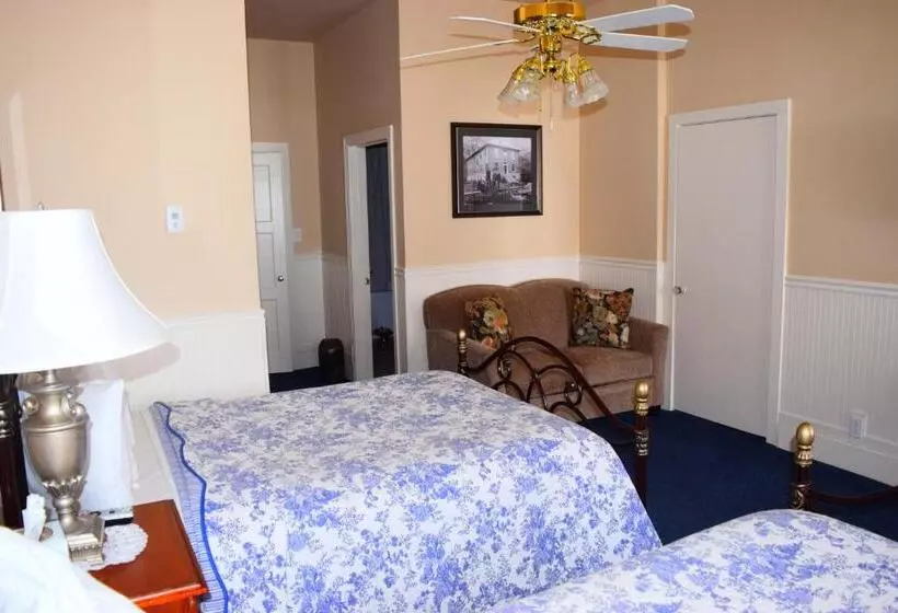 Отель Grand Imperial