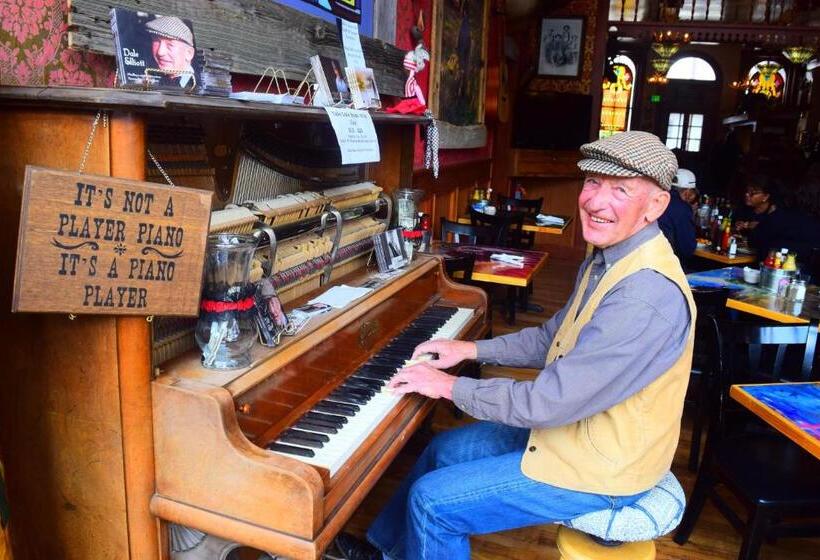 هتل Grand Imperial