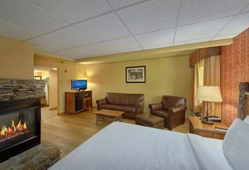 ホテル Old Creek Lodge