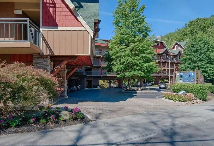 ホテル Old Creek Lodge