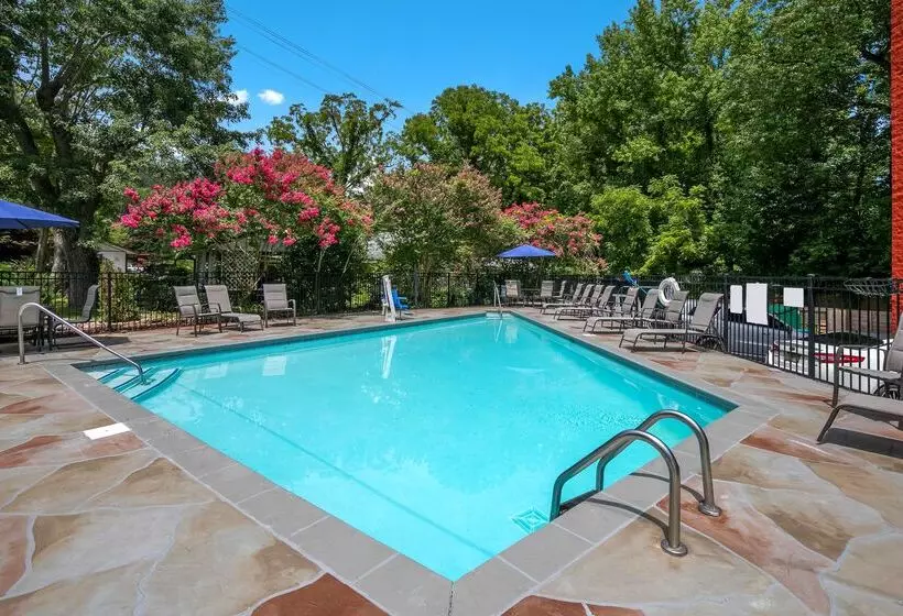 Surestay Plus Hotel By Best Western Gatlinburg