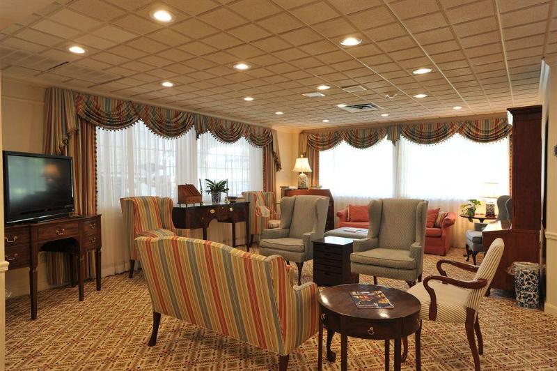 فندق The Farmington Inn And Suites