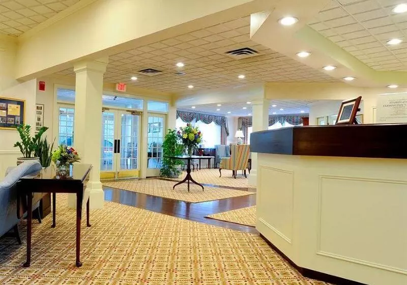 호텔 The Farmington Inn And Suites