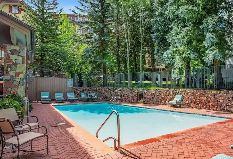 בית מלון כפרי The Galatyn Lodge