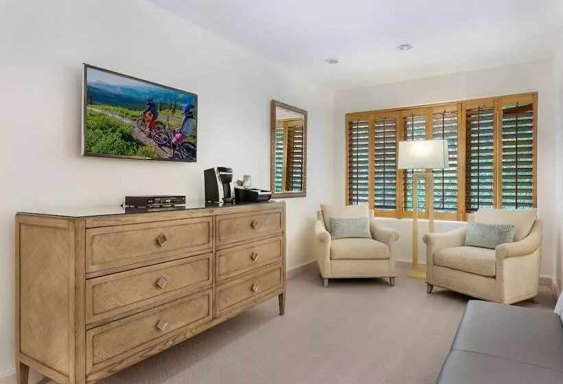 בית מלון כפרי The Galatyn Lodge