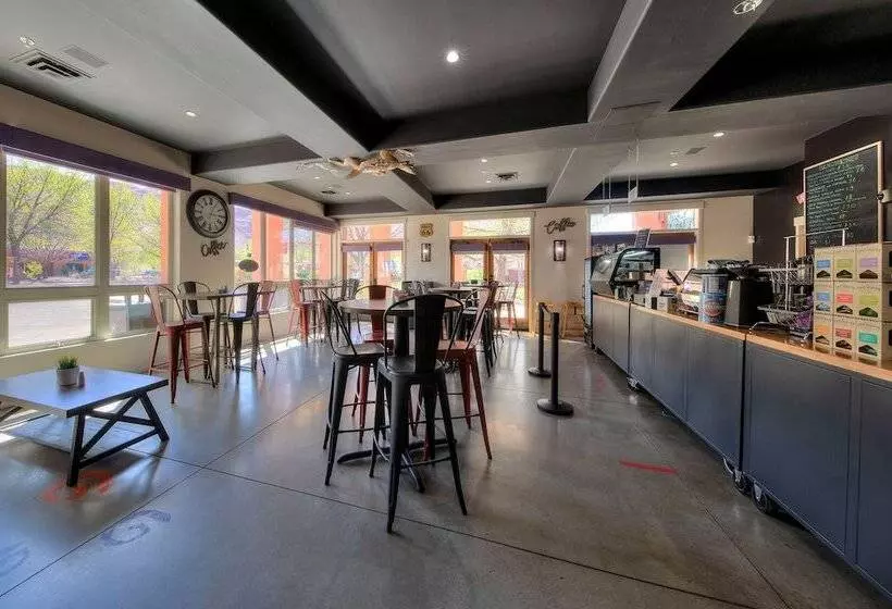 酒店 The Gonzo Inn