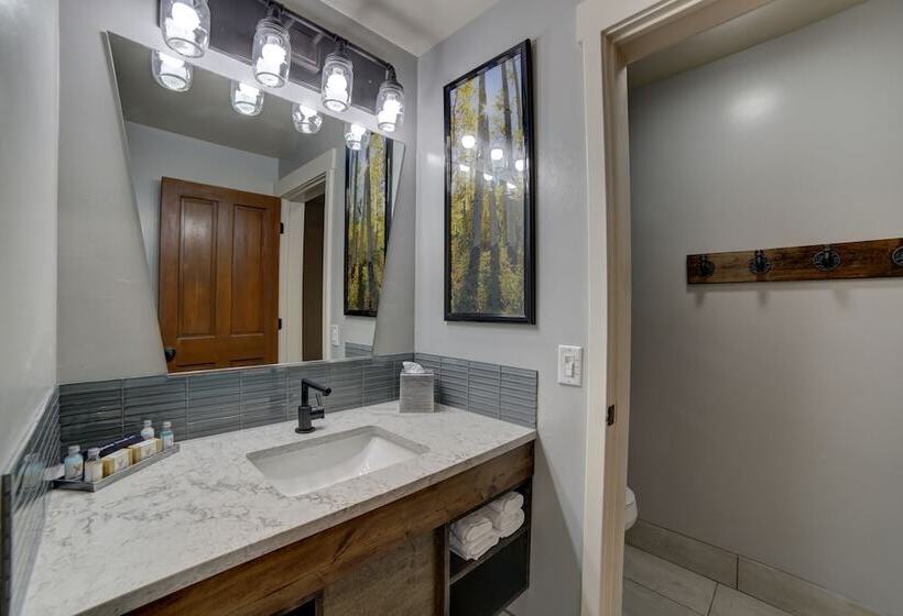 فندق The Gonzo Inn