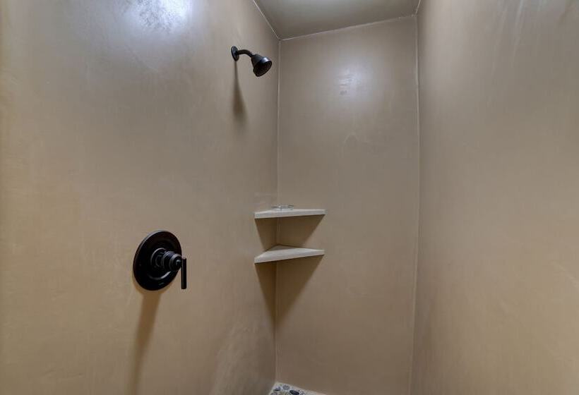 فندق The Gonzo Inn