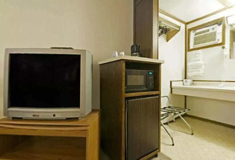 汽车旅馆 Gopher Prairie Inn