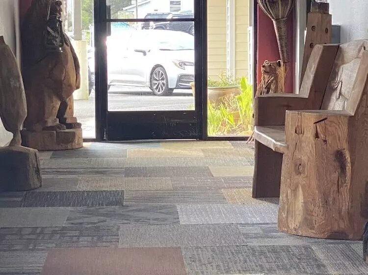 فندق على الطريق Ocean Shores Inn & Suites