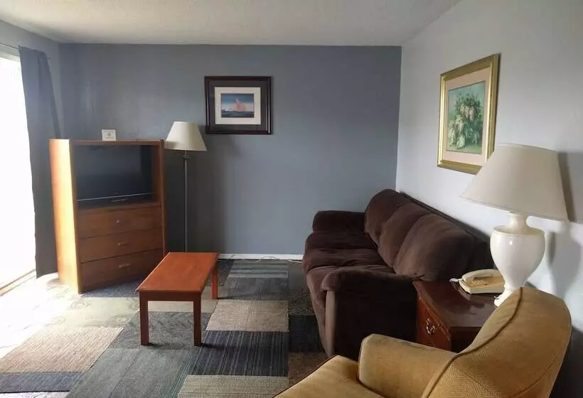 فندق على الطريق Ocean Shores Inn & Suites