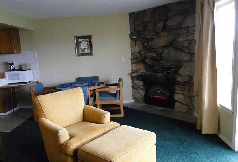 فندق على الطريق Ocean Shores Inn & Suites