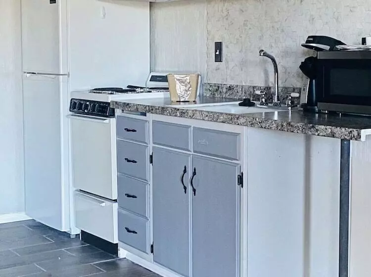 فندق على الطريق Ocean Shores Inn & Suites