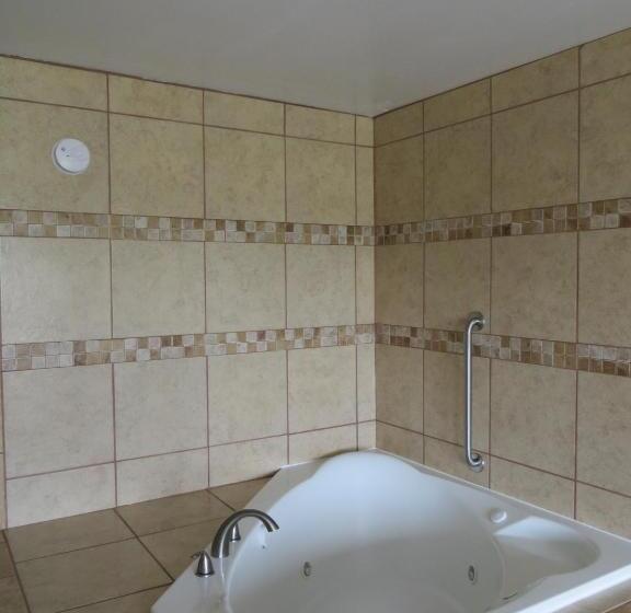 استراحتگاه Flagship Inn