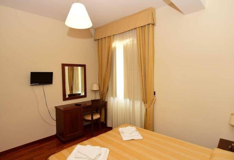 Albergo La Locanda Degli Apolidi