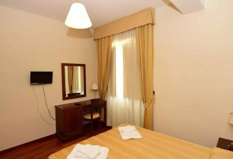 Albergo La Locanda Degli Apolidi