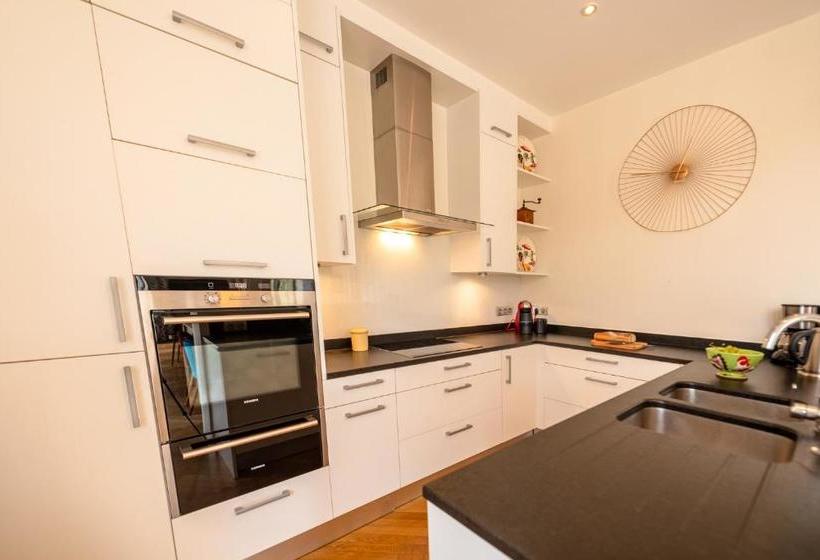 L Annexe Du Château