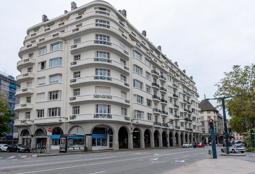 L Annexe Du Château