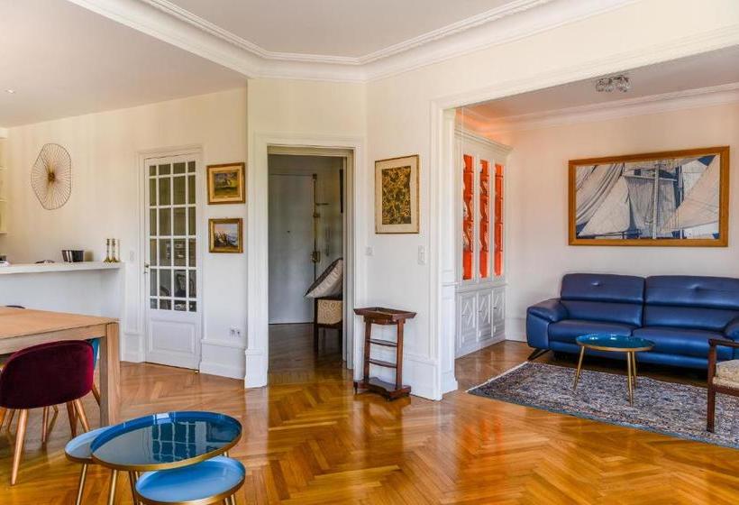 L Annexe Du Château