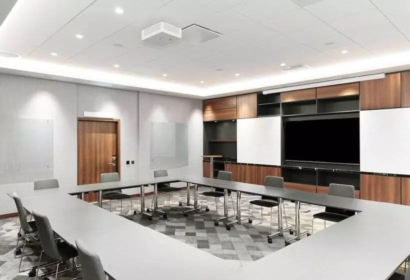 Ac Hotel By Marriott Stockholm Ulriksdal