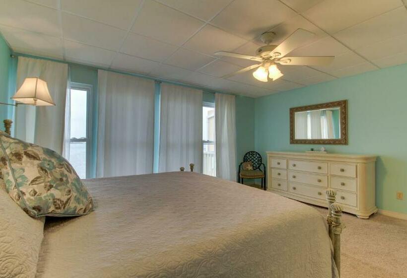 The Treehouse On The Bay