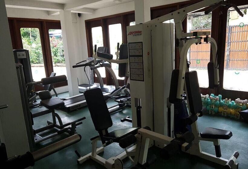 فندق صغير Sizzlers Hub