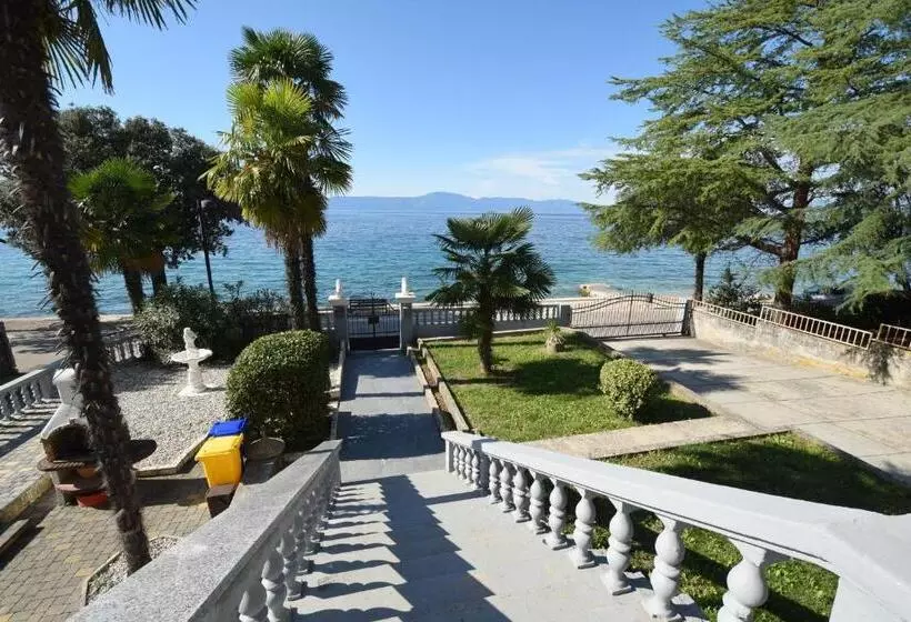 Apartments Margarita