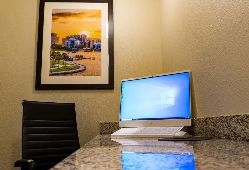 ホテル Ameniti Bay, Best Western Signature Collection