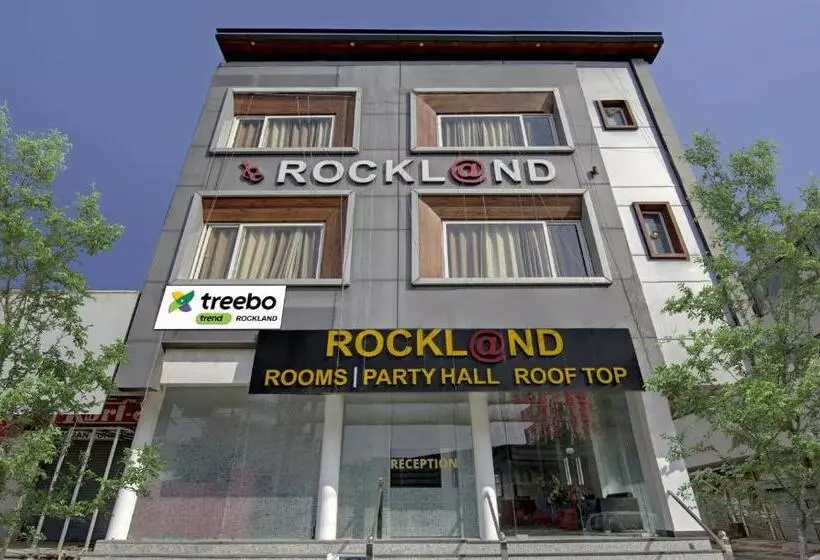 ホテル Treebo Rockland, Zirakpur