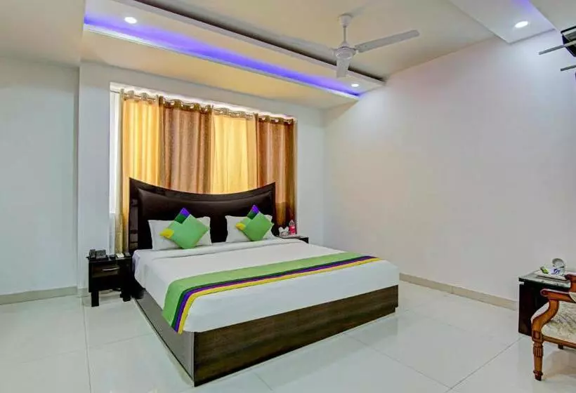 ホテル Treebo Rockland, Zirakpur