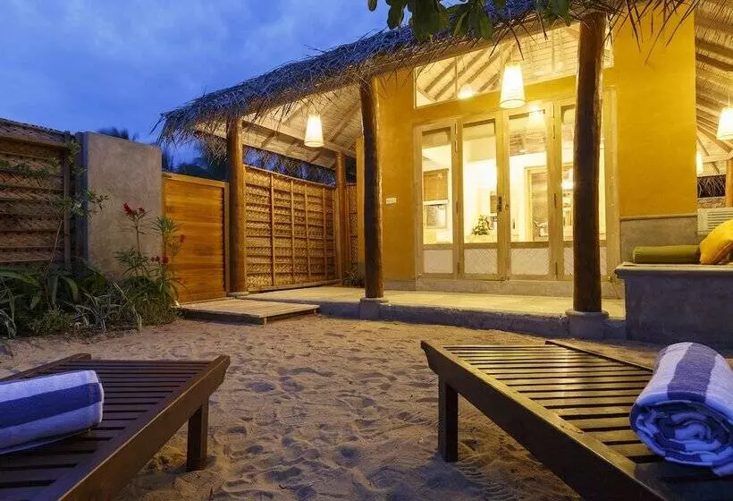 هتل Vacanzaa Resort